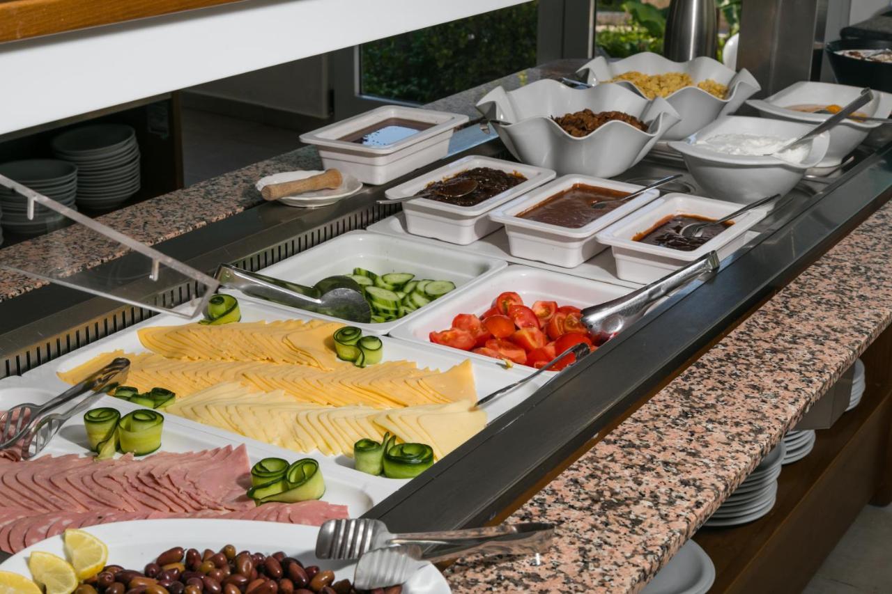 Resol Hotel Bali  Экстерьер фото