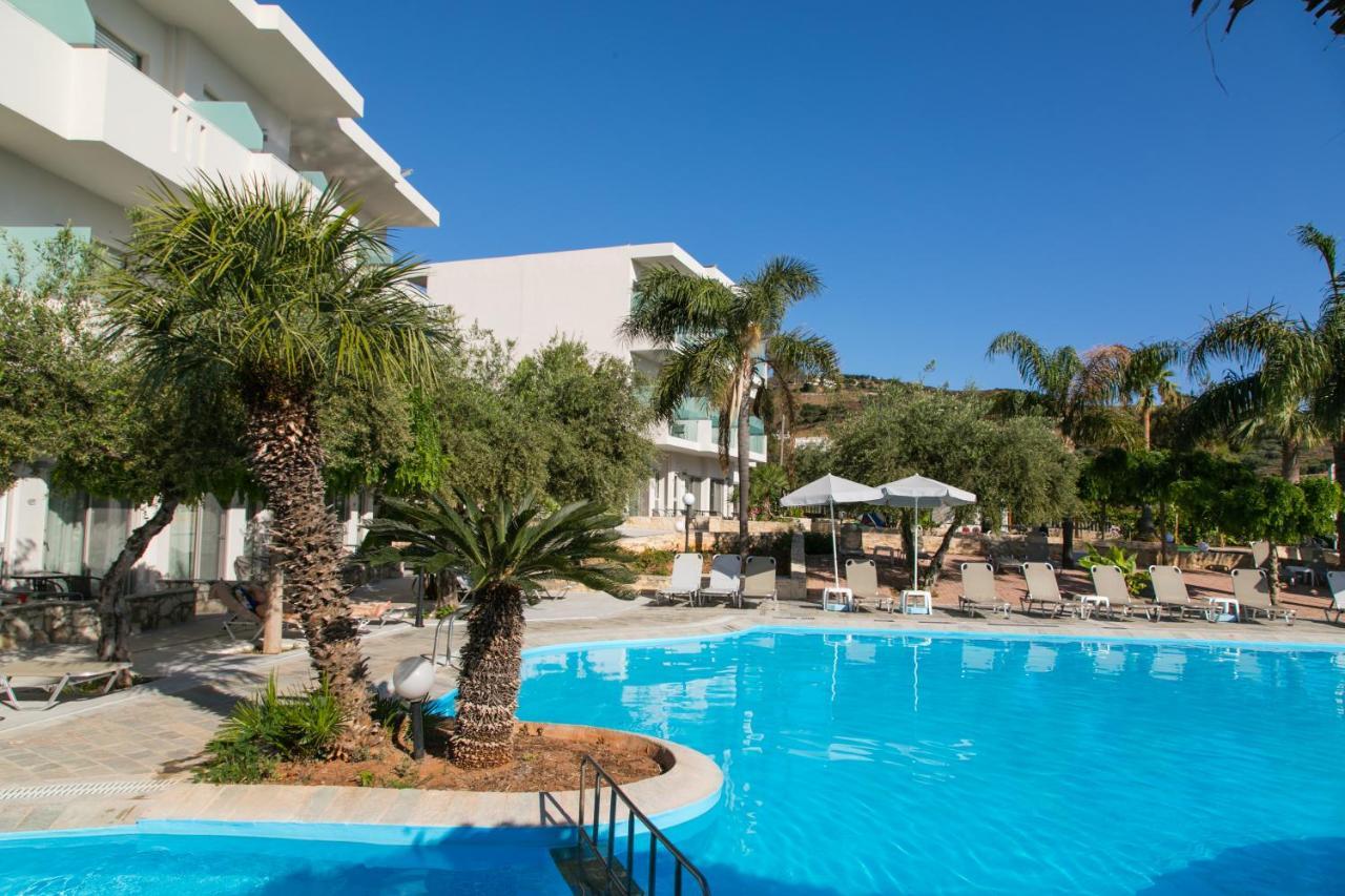 Resol Hotel Bali  Экстерьер фото